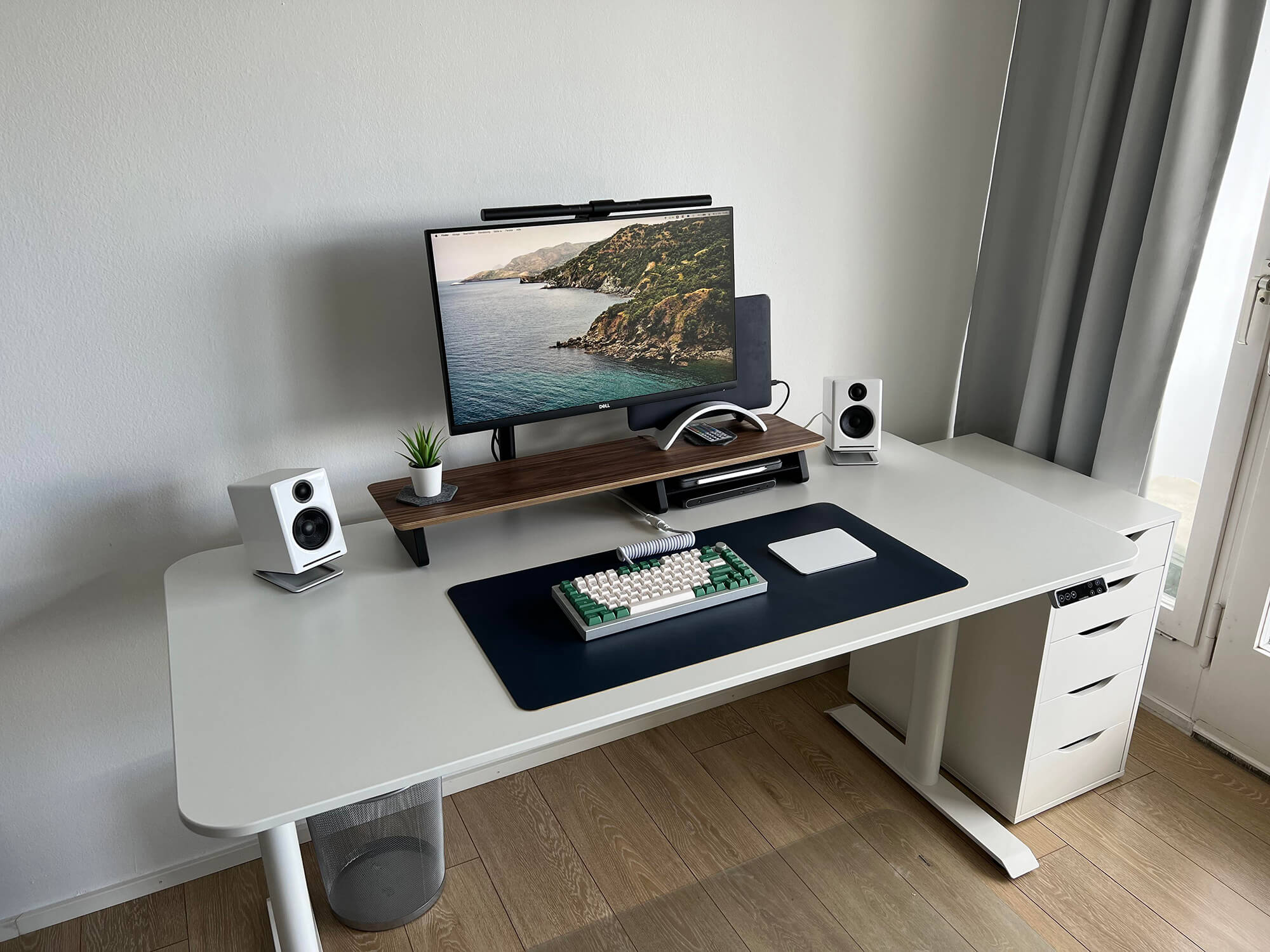 How to Hide Computer Cords at Your Home Office Desk • visual heart creative  studio
