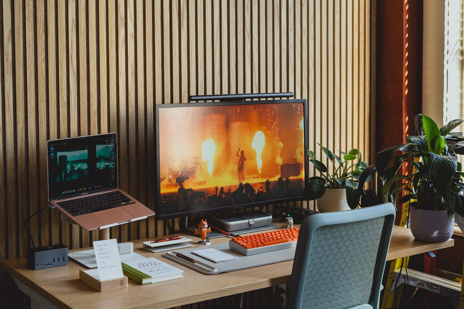 Desk Setup Inspiration for 2025