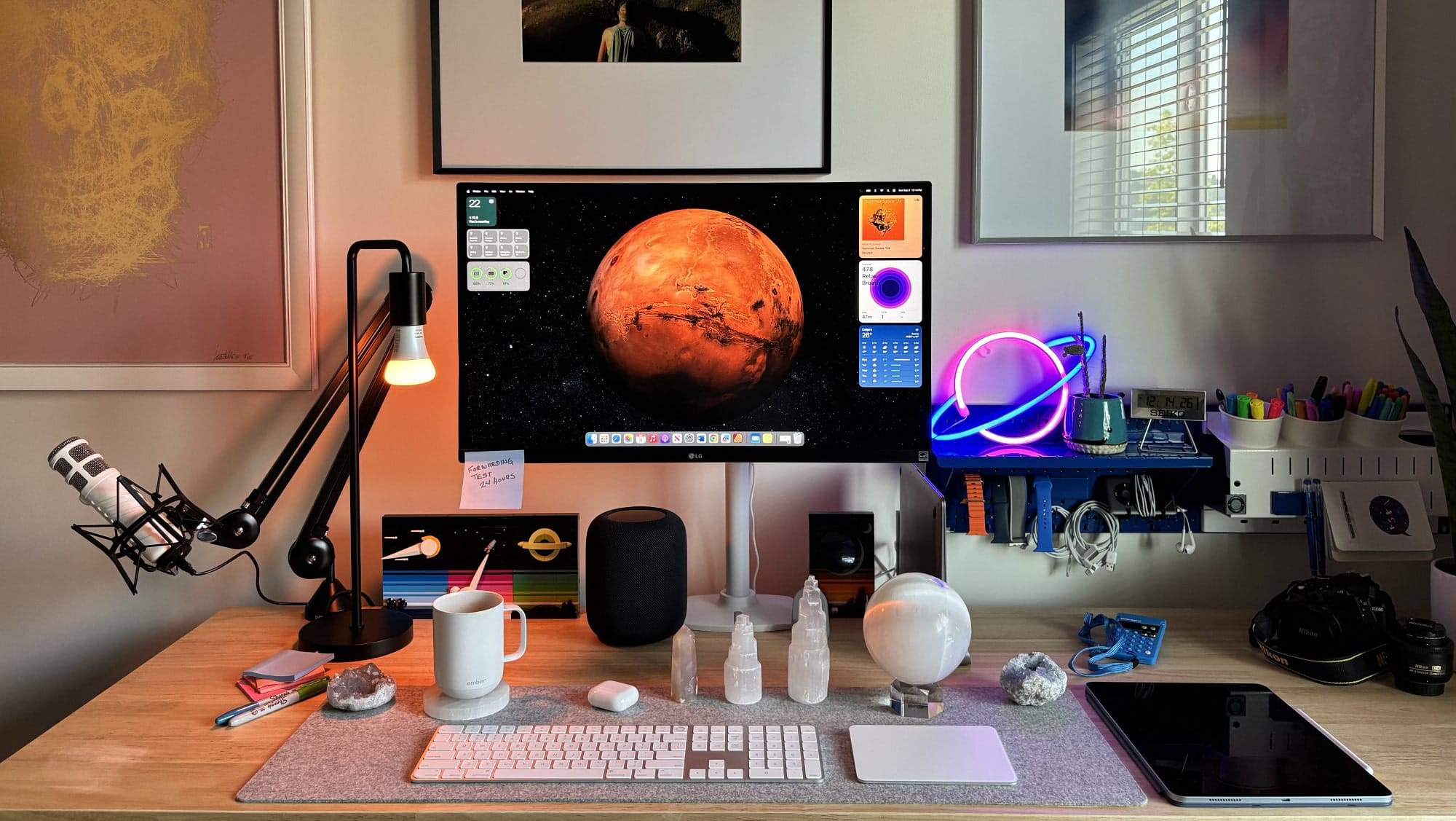 Aesthetic and Functional Desk Setup in Canada